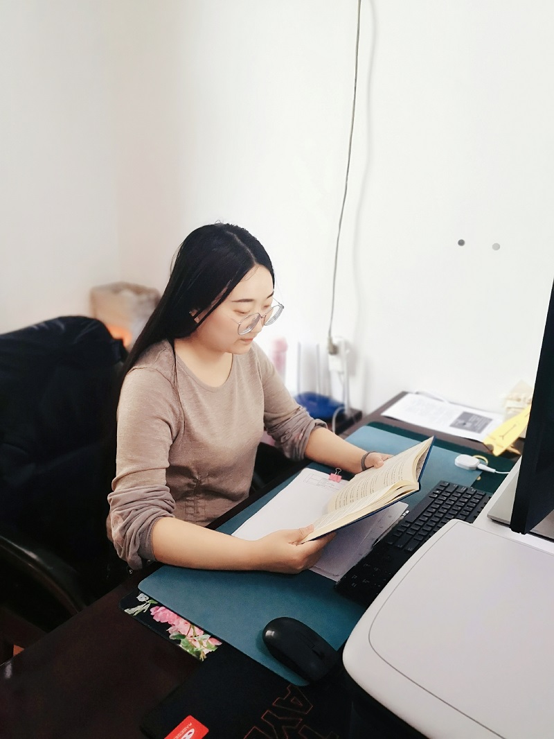 202004261587898030106916.jpg 機關人員品讀好書.jpg